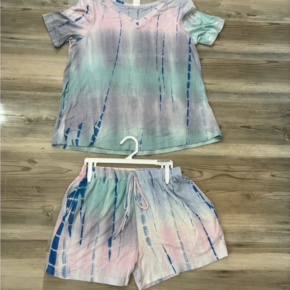 Now N Forever NWT Tie-Dye lounge set, very soft size small - Picture 5 of 5